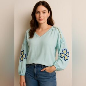 Very J Embroidered Boho Pullover Boho‎